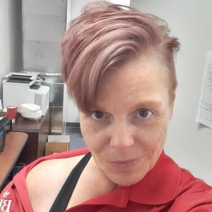 Meet your Posher, Whitney